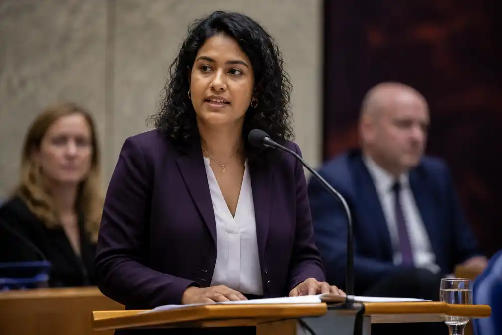 Volt nodigt kabinet uit om met PRO te werken aan brede meerderheid in senaat