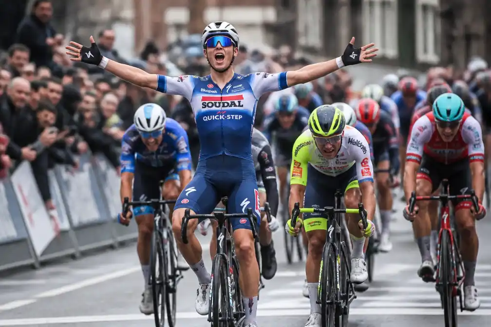 Magnier wint Binche-Chimay-Binche en boekt twaalfde zege van het seizoen