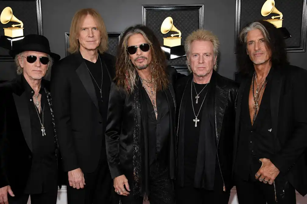 Aerosmith treedt op in Hollywood Bowl na geannuleerde afscheidstournee