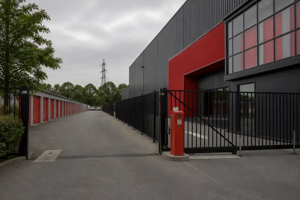 Vijf opslagboxen opengebroken bij Shurgard in Zaventem