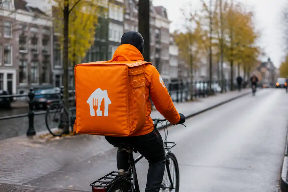 Just Eat Takeaway boekt voor het eerst in 55 maanden ordergroei
