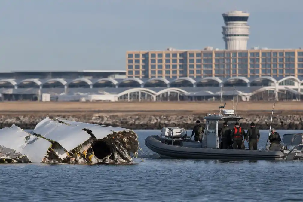 Leger VS: systeemfouten oorzaak botsing vliegtuig en helikopter boven Washington
