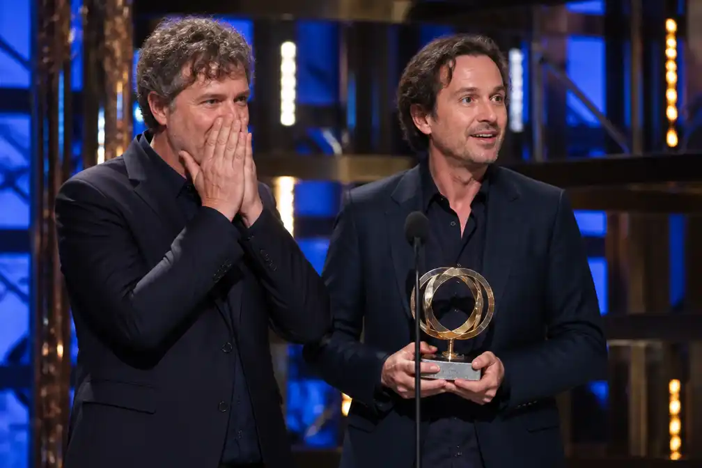 Even tot Hier wint Televizier-Ring Impact met actie voor Oekraïne