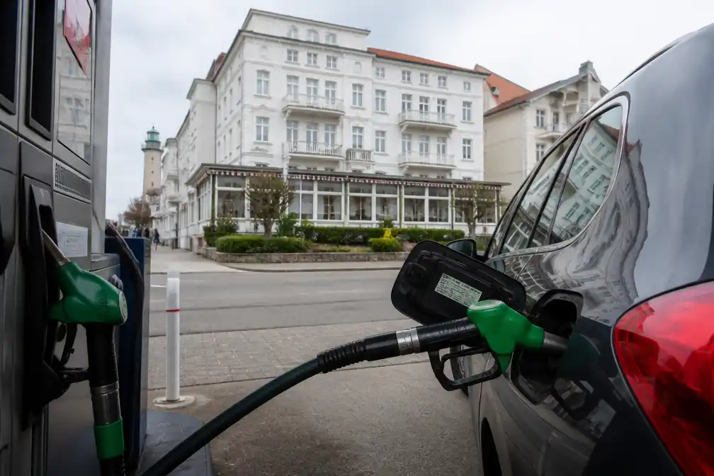 Duits hotel Warnemünde Hof vergoedt brandstofkosten van gasten