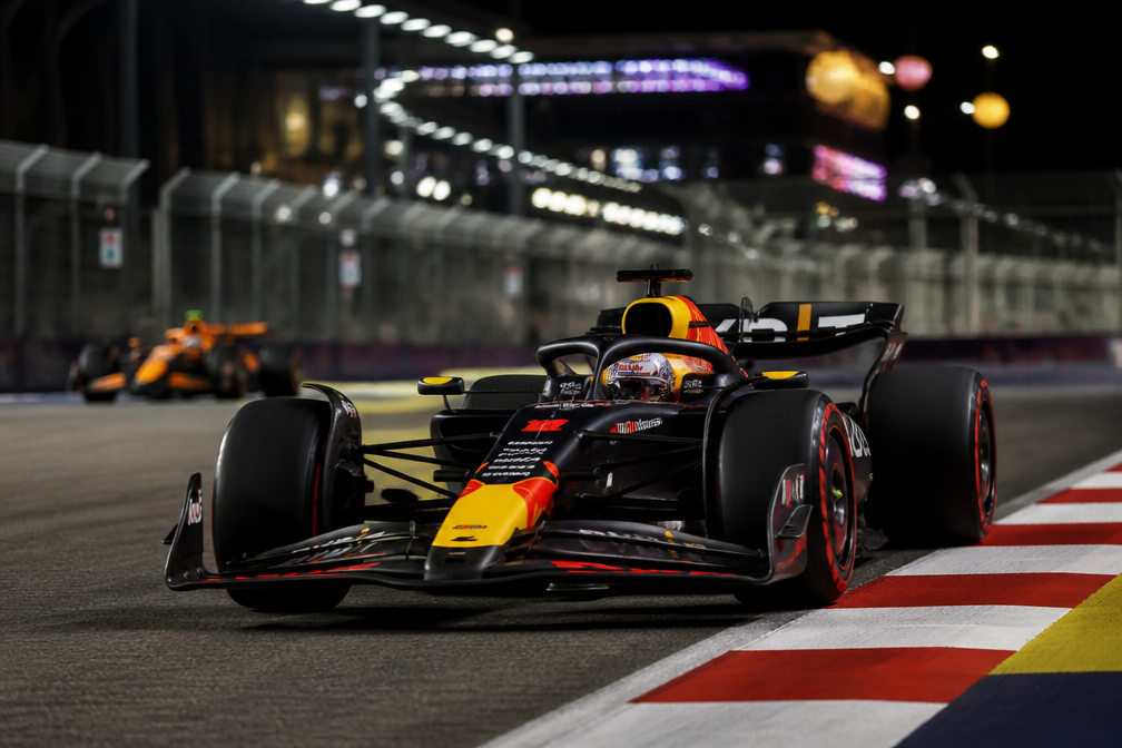 Verstappen jaagt op pole in sprintkwalificatie in Singapore
