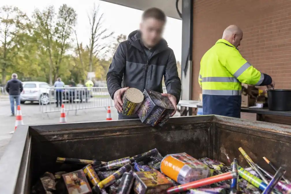 Eerste landelijke vuurwerkinleveractie levert ruim 7.650 kilo op