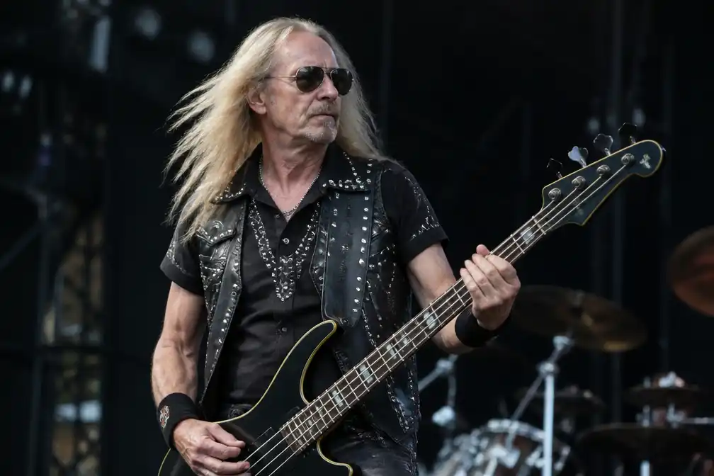 Judas Priest-bassist Ian Hill stopt na 56 jaar bij de band