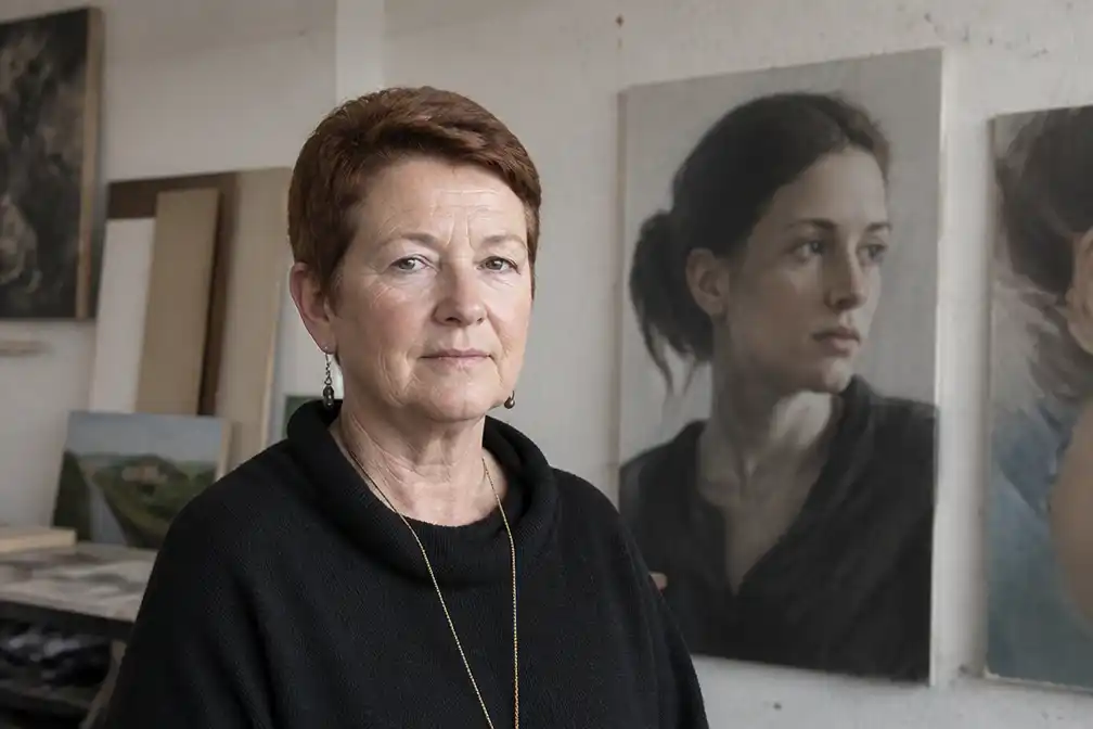 Moeder van overleden Gentse kunstenares Louise (31) lanceert fonds voor jonge kunstenaars