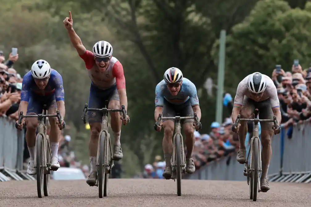 Magnus Bak Klaris pakt gravelwereldtitel in Nannup, Florian Vermeersch wordt tweede