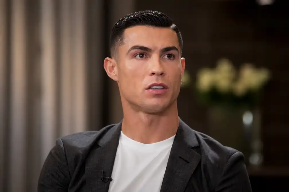 Ronaldo noemt zichzelf "de beste voetballer aller tijden" in interview met CNN Portugal