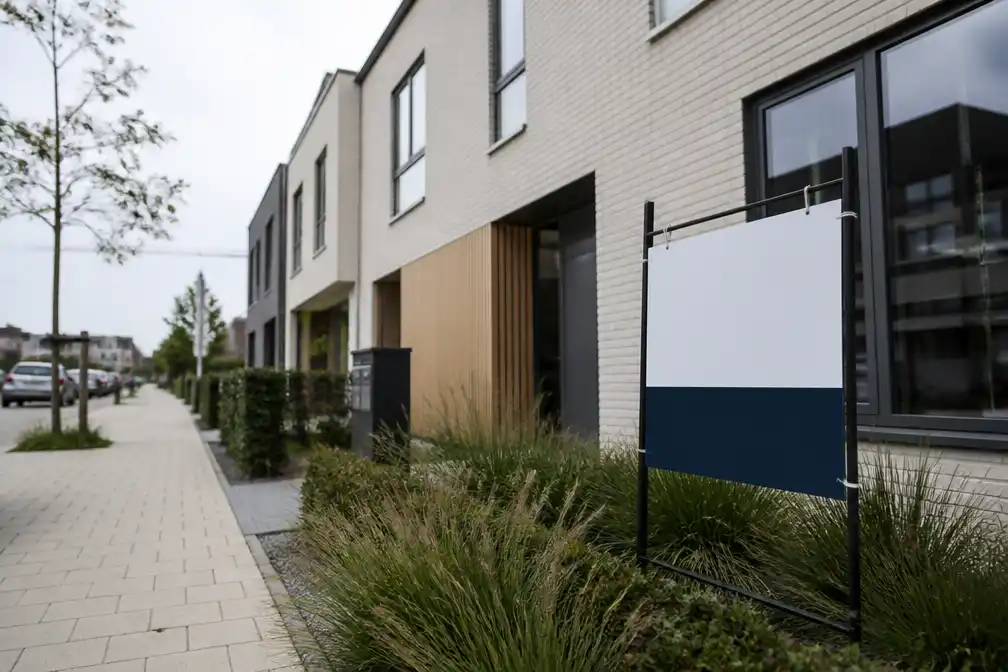 Minder woningen verkocht in derde kwartaal, maar prijzen blijven stijgen