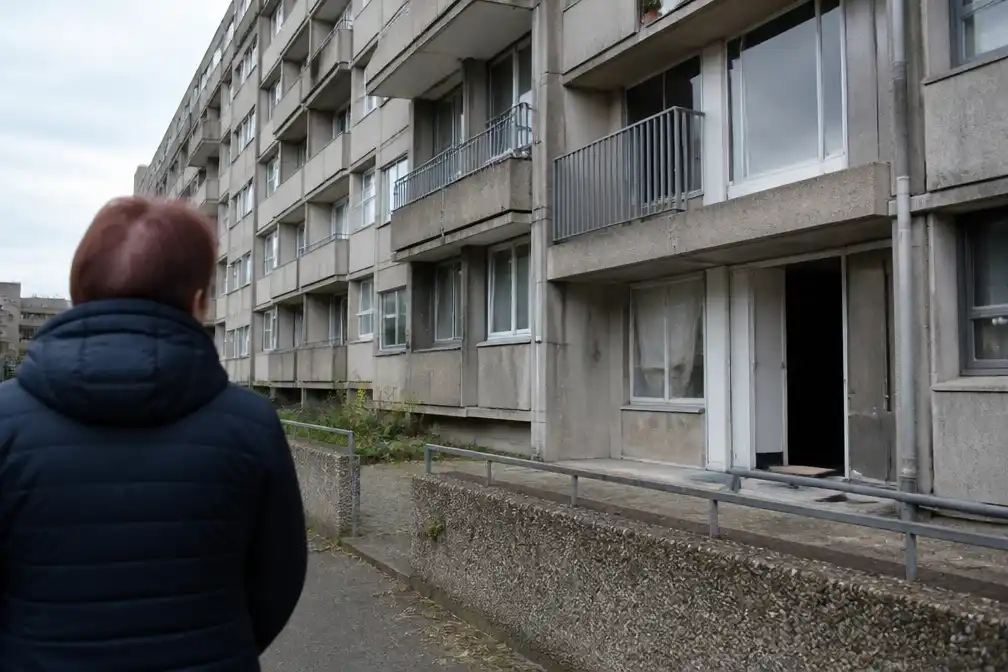 Bewoners Braemblokken op Antwerpse Kiel klagen over kraken van leegstaande woningen