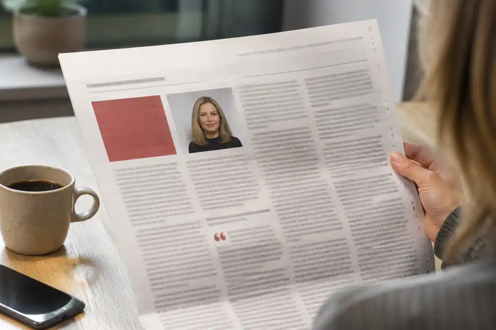 Column van Kitty Herweijer over 'een man met 8 miljard' in regionale dagbladen