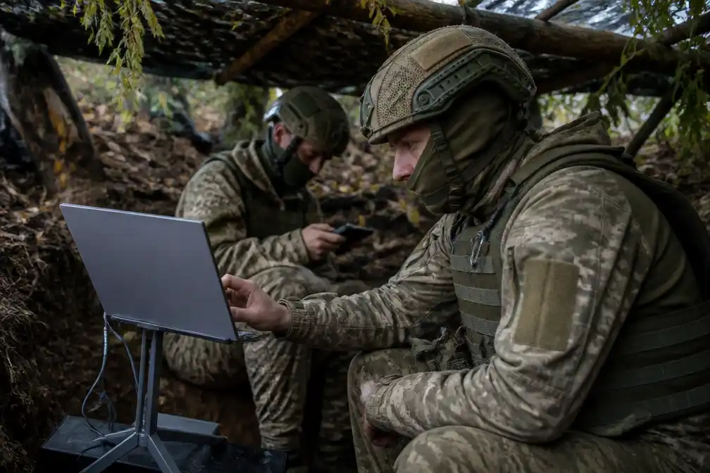 Starlink-toegang voor Oekraïense troepen beperkt nu Rusland aanvallen op Kyiv opvoert