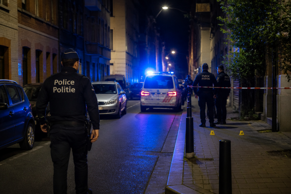 Twee gewonden bij schietpartij in Schaarbeek, politie onderzoekt