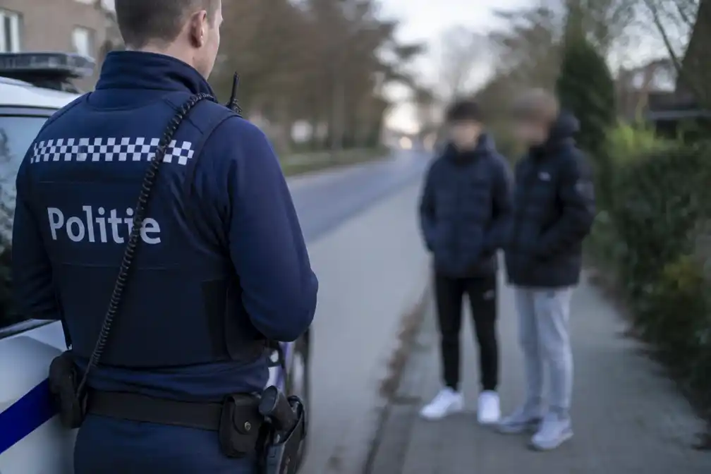 Politie Voorkempen pakt minderjarigen op voor vuurwerk in Malle