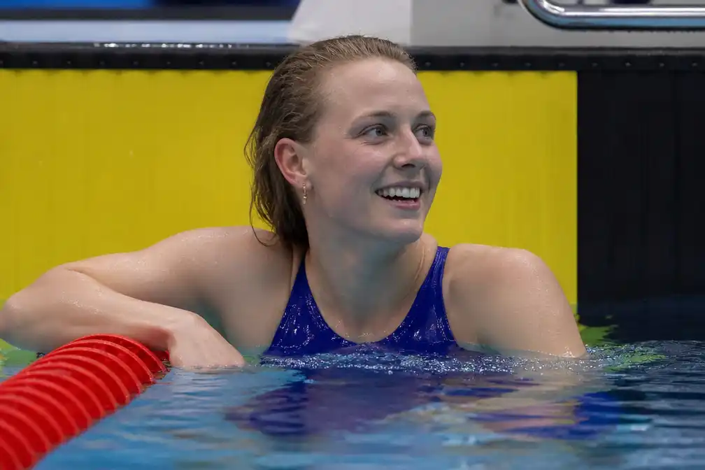 Steenbergen verbetert Europees record 200 vrij in Astana, Vanotterdijk scherpt Belgisch record aan