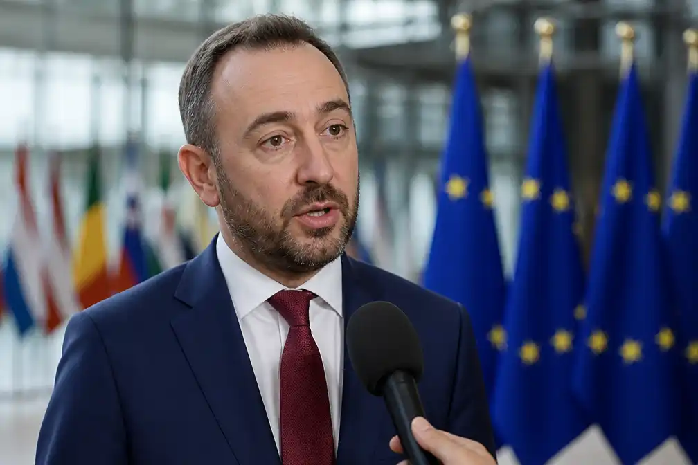 Prévot veroordeelt aanval op Belgische consul-generaal en pleit voor Europese sancties