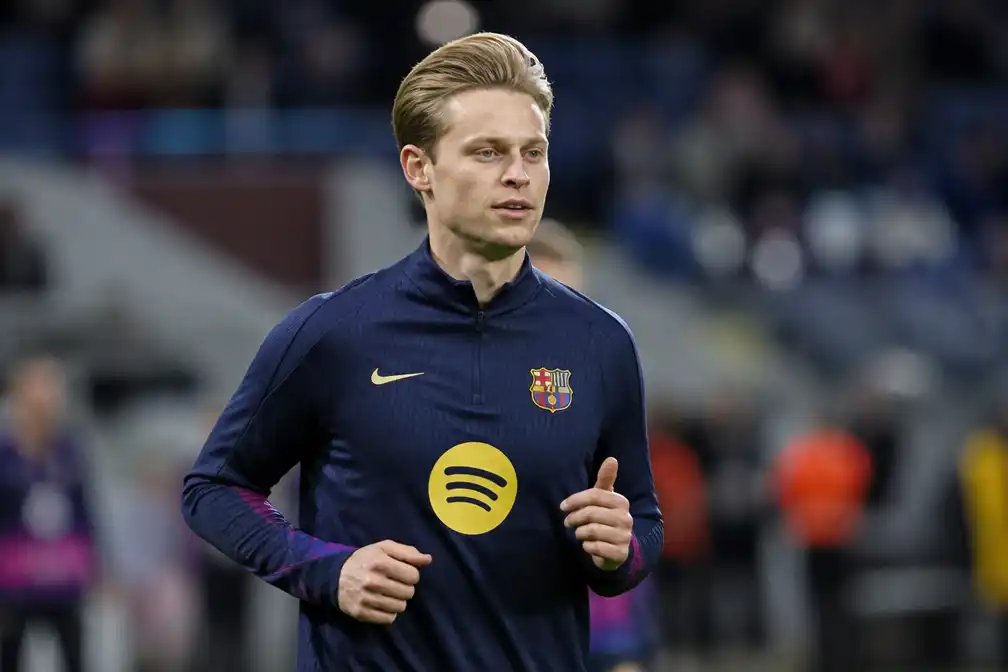 Frenkie de Jong naar verwachting terug in Barça-selectie voor uitduel bij Real Betis