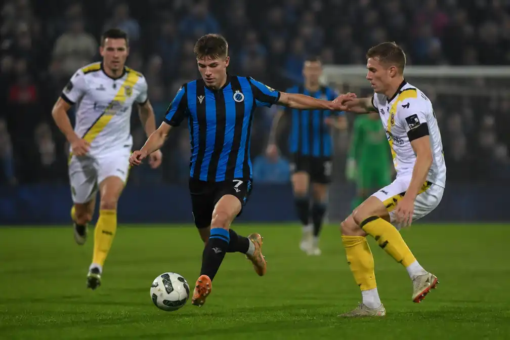 Club Brugge worstelt zich met 1-0 voorbij tweedeklasser Lokeren in de beker