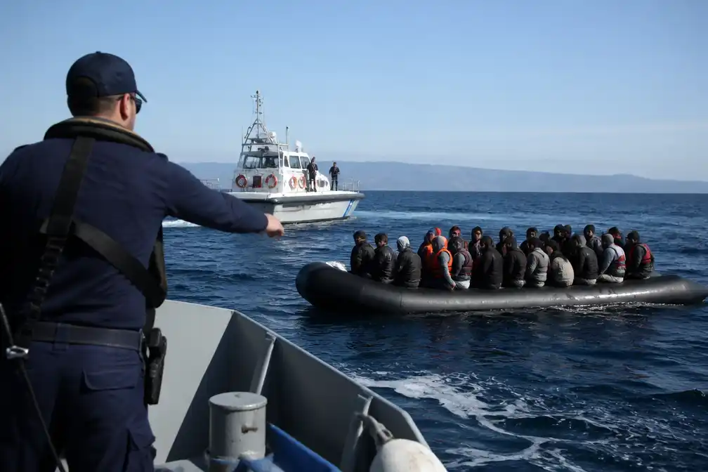 Minstens twaalf migranten overleden bij twee incidenten op Egeïsche Zee