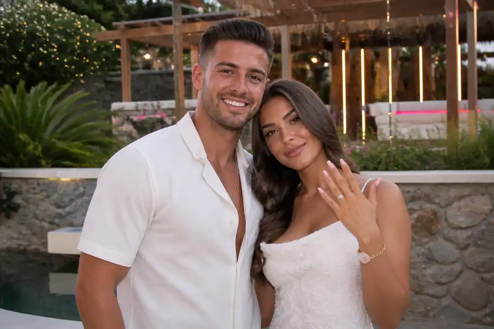 Love Island-koppel Joey en Luna verloofd en droomt van bruiloft in Casa Amor