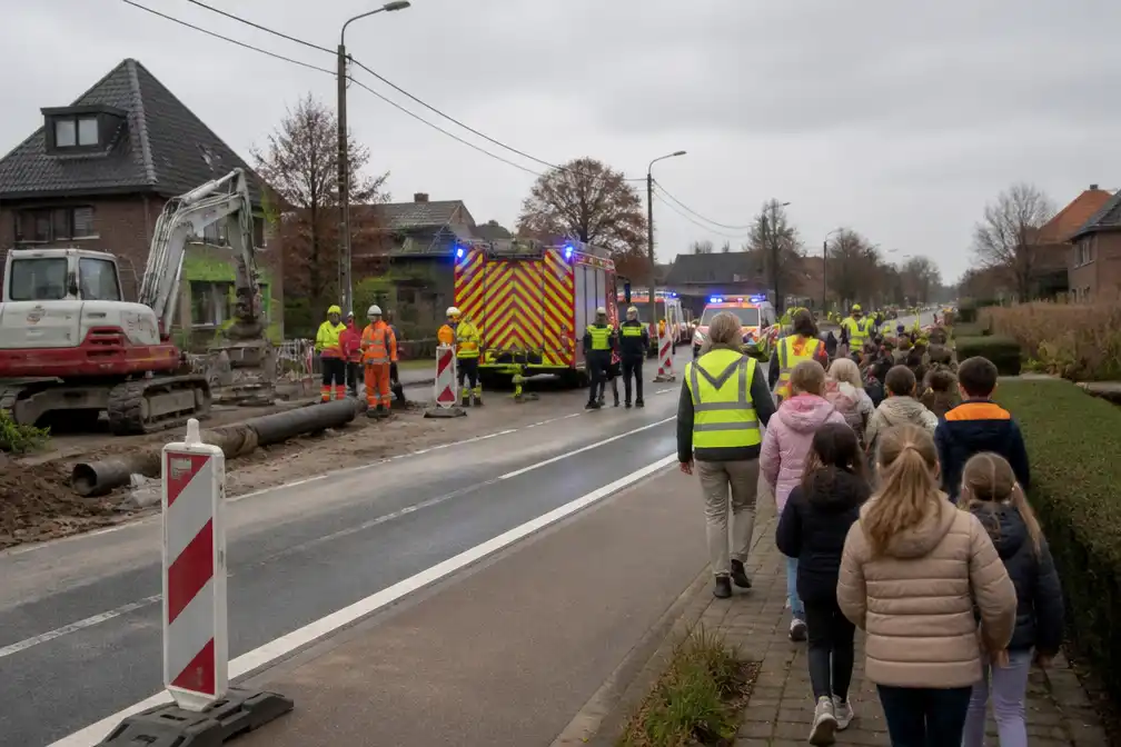 Gaslek bij wegenwerken in Beitem: 240 leerlingen van basisschool geëvacueerd