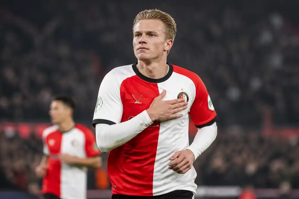 Twee goals tegen Telstar garanderen Sem Steijn geen basisplaats bij Feyenoord