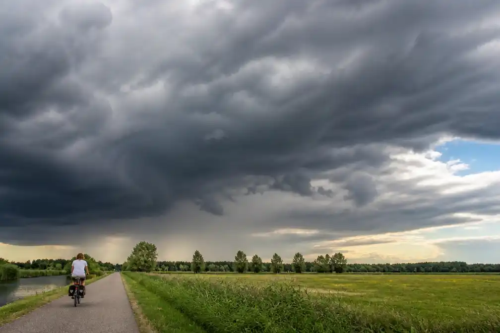 Hittegolf in Nederland eindigt op 28 juni met koeler weer en onweer