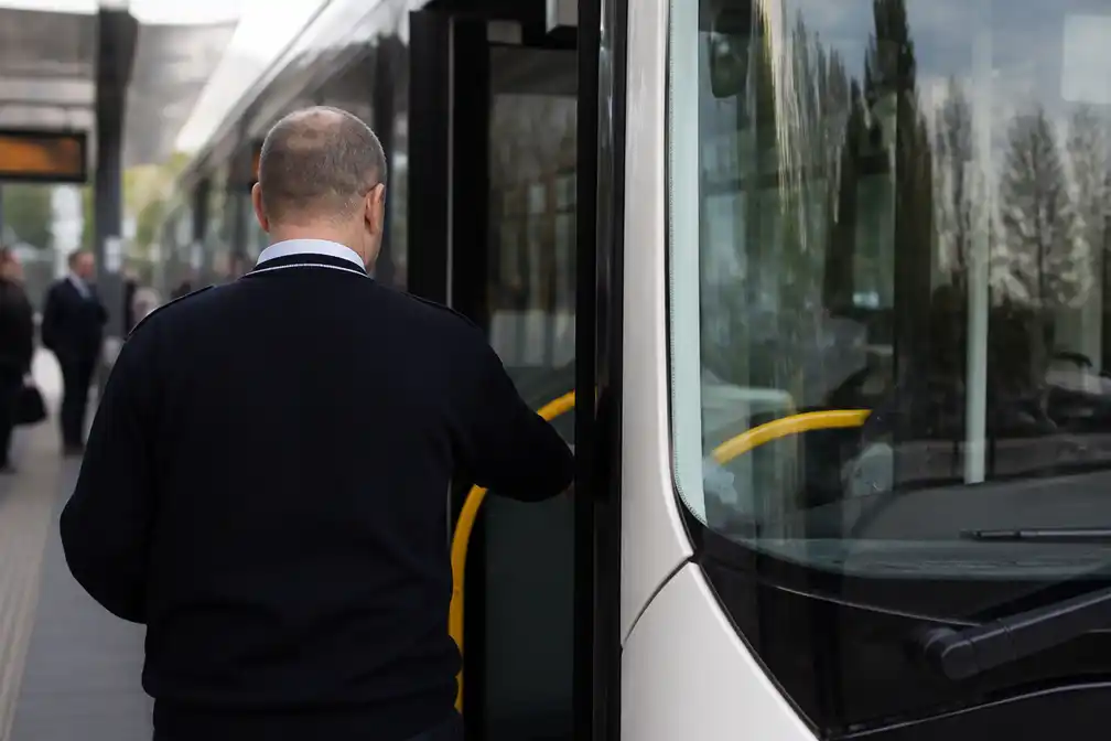 Werkgevers streekvervoer sturen bonden nieuw voorstel voor hervatting cao-overleg