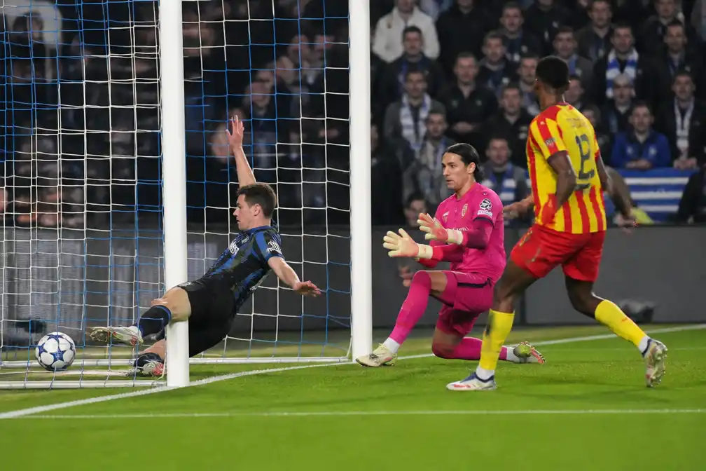 Club Brugge ontsnapt tegen RC Lens aan 0-1 na redding Spileers en save Sommer