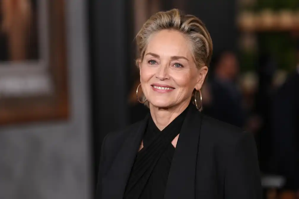 Sharon Stone kampt na hersenbloeding in 2001 met epileptische aanvallen en migraine