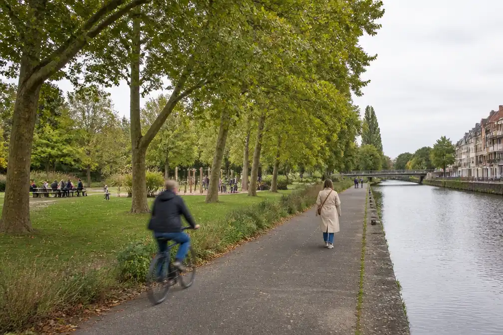 Mechelen stelt masterplan voor Leliepark voor op site van gesloten zwembad Geerdegemvaart