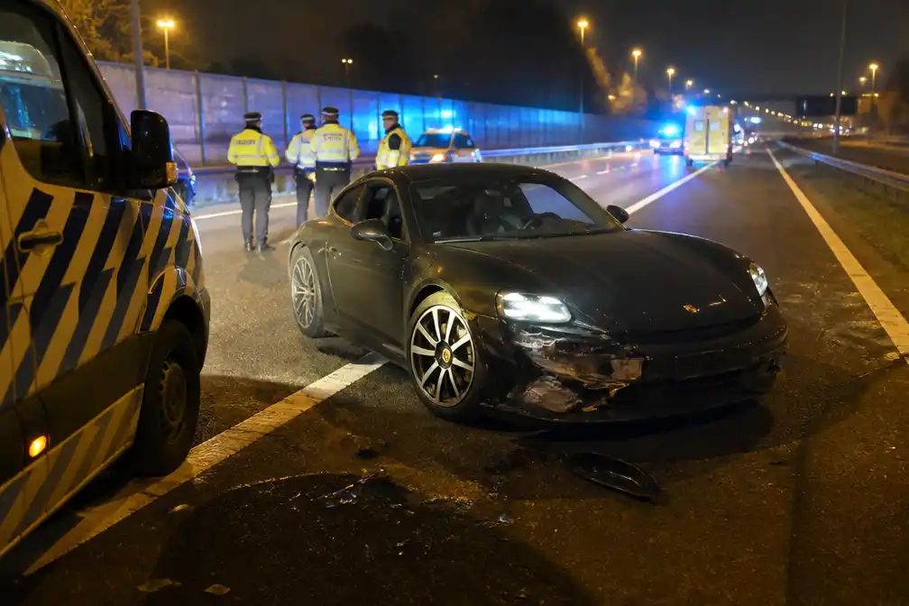 Duitse vrouw sterft bij ongeval op E34 in Kallo, bestuurder Porsche gearresteerd na positieve ademtest