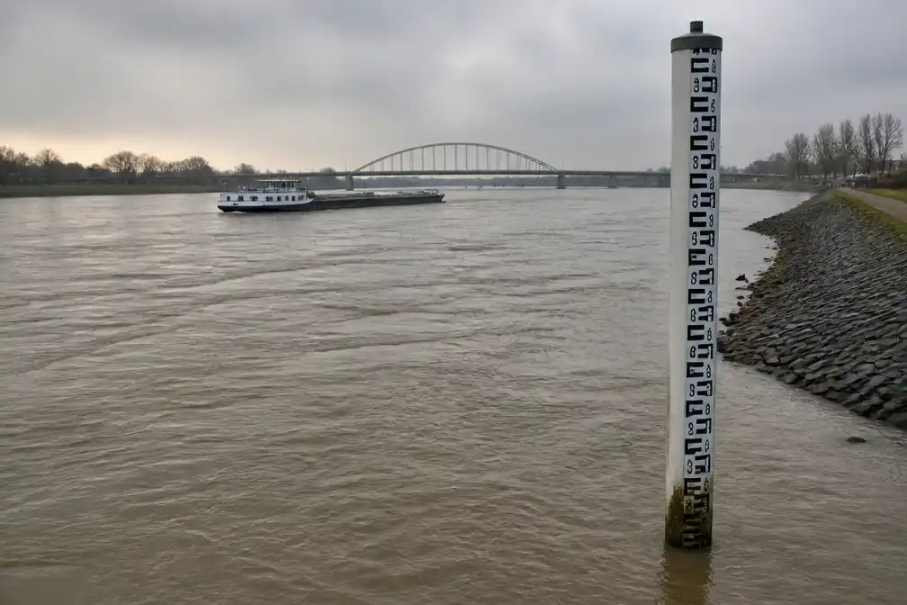Waterstand grote rivieren stijgt fors, Rijn voert mogelijk 2,5 keer zoveel water af