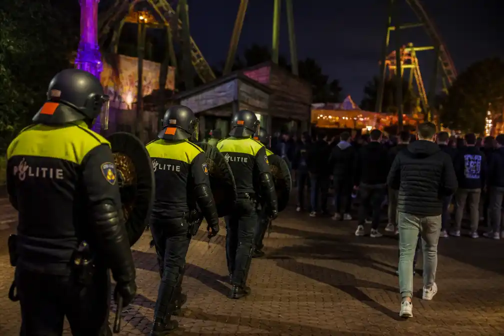 Mobiele Eenheid ingezet bij Walibi Fright Nights na meerdere vechtpartijen