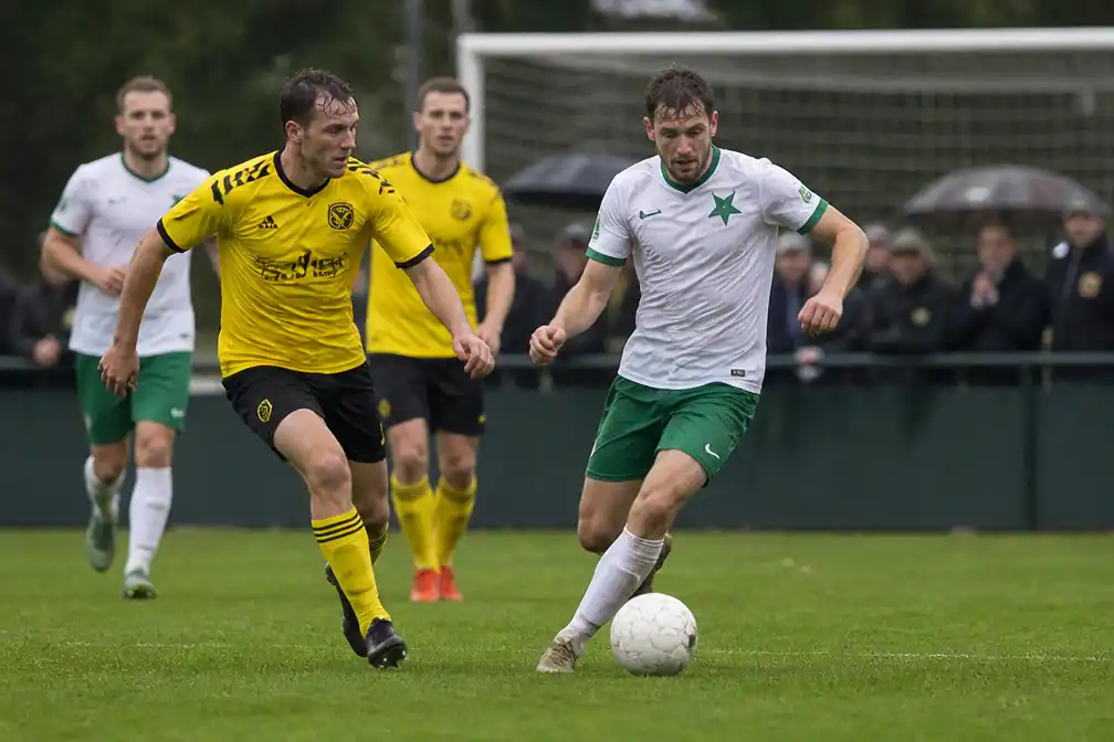 UNA wint met 3-1 bij Groene Ster en komt weg uit onderste regionen