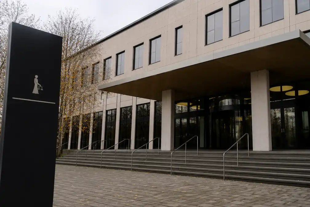 OM eist 12 jaar cel en tbs met dwangverpleging voor doodtrappen vriendin in Vlijmen