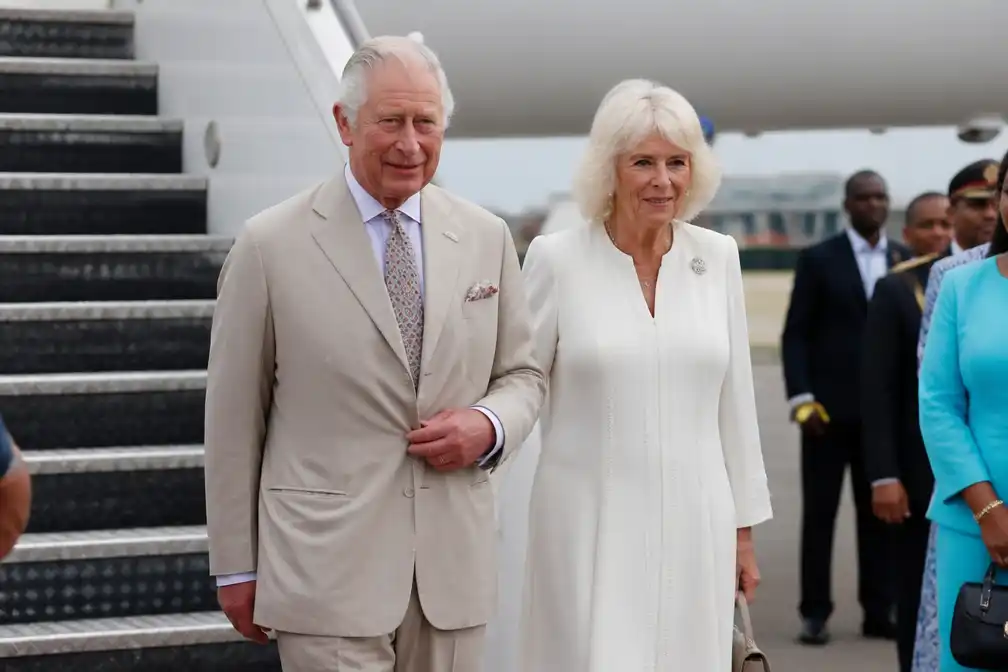 Koning Charles begint gevoelig Caribisch bezoek, excuses voor slavernij geëist