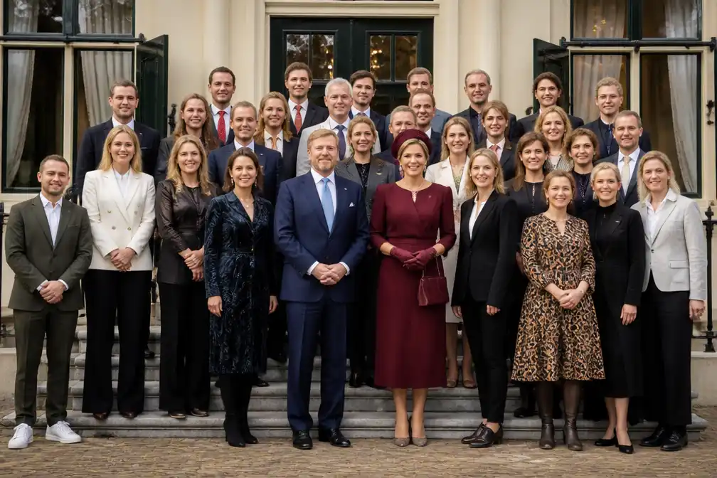 Suzan & Freek en Merel Westrik te gast bij uitblinkerslunch van koningspaar