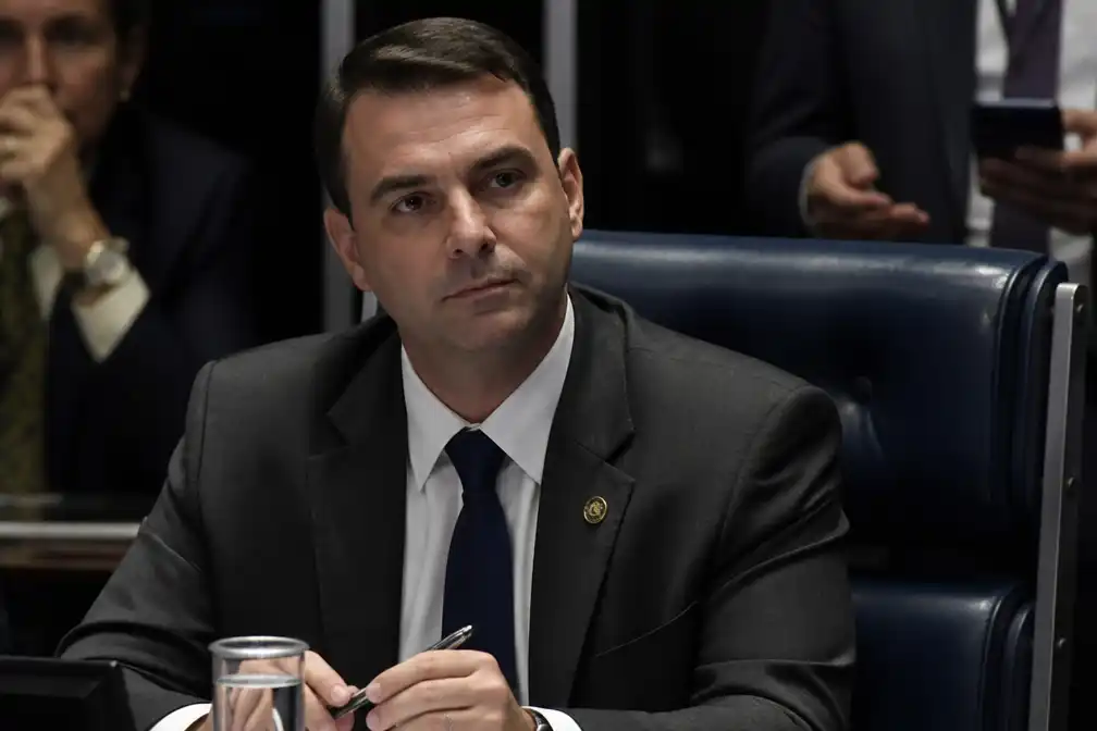 Paspoort van Flávio Bolsonaro geannuleerd na gemiste inleverdeadline