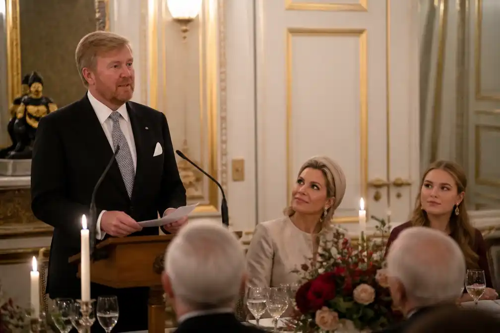 Koning noemt tweejaarlijks diner met Raad van State blijk van waardering