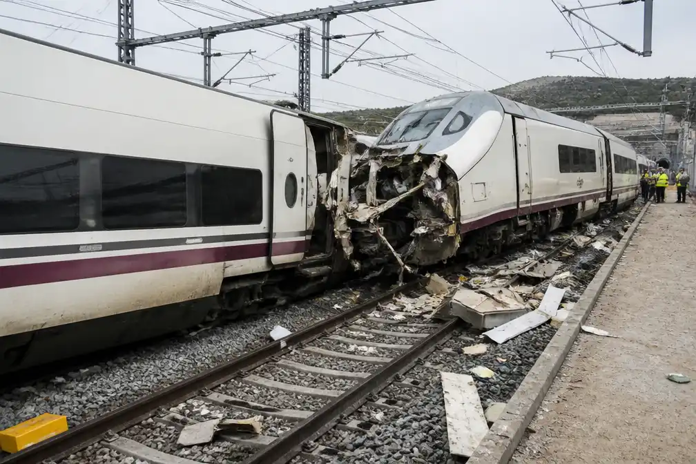 Twee hogesnelheidstreinen botsen op station Urda in Toledo: minstens 10 doden