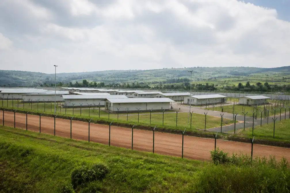 Eerste Europese terugkeerhub voor uitgeprocedeerde asielzoekers komt in Rwanda