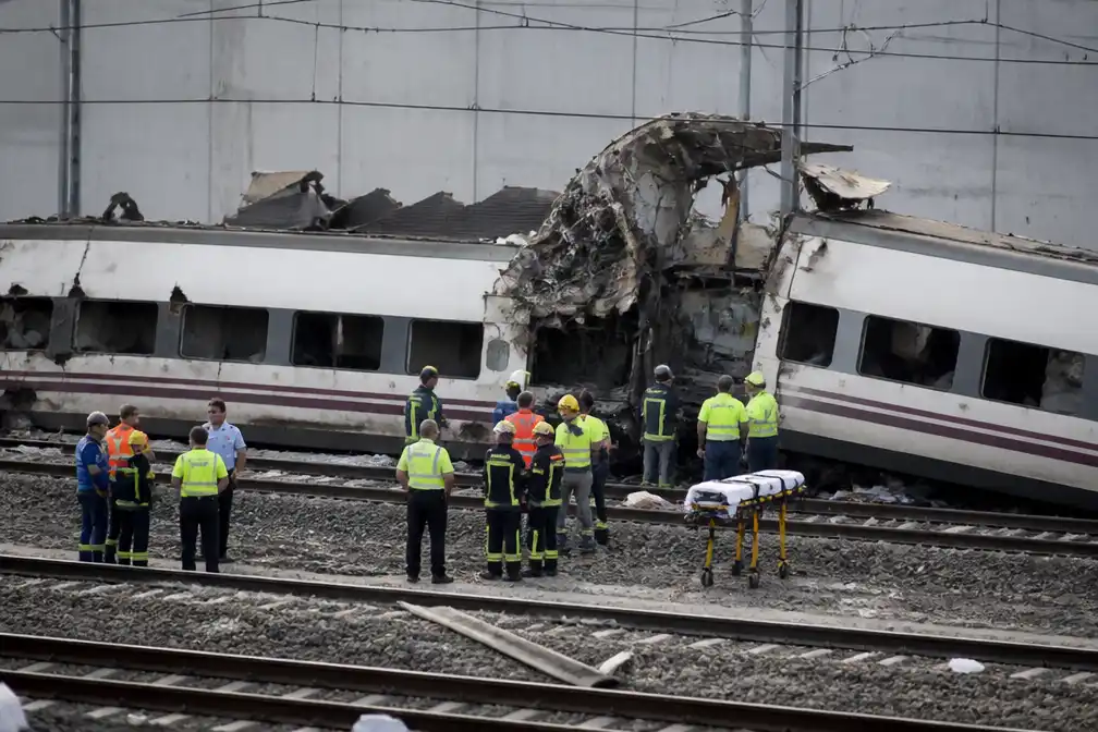 68 doden bij treinongeluk in Spanje, meldt El País