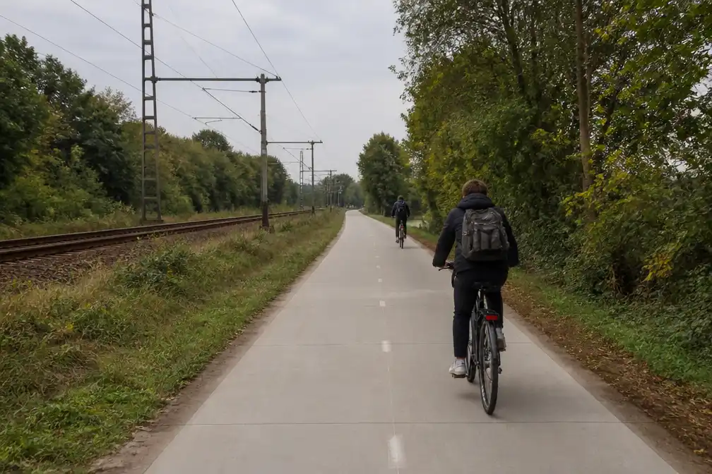 Fietssnelweg F4 tussen Lokeren en Waasmunster wordt verplaatst en verbreed