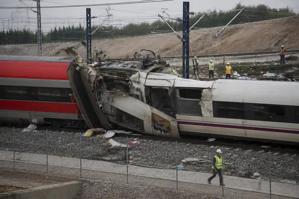 Minstens 69 doden bij treinbotsing in Spanje, uitgelekt audio richt pijlen op verkeersleiding