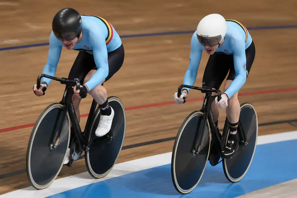 Vromant en Verschaeren pakken zilver op openingsdag WK G-baanwielrennen