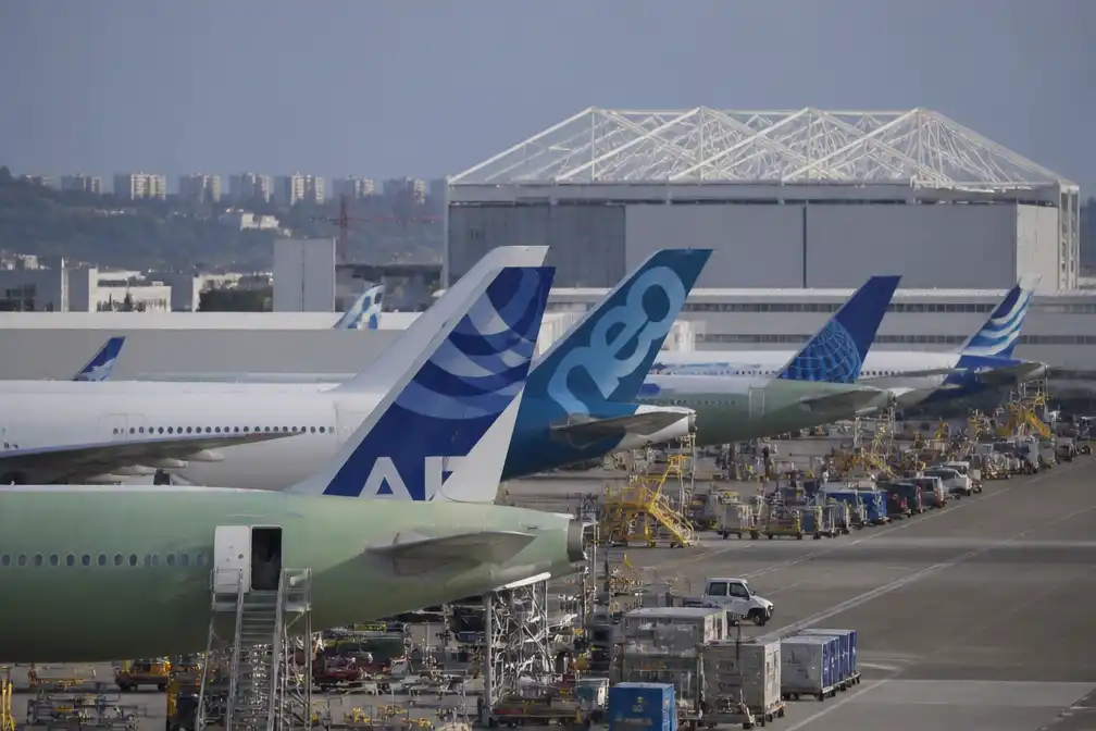 Orderboeken van Airbus en Boeing blijven groeien, maatschappijen wachten jaren op nieuwe vliegtuigen