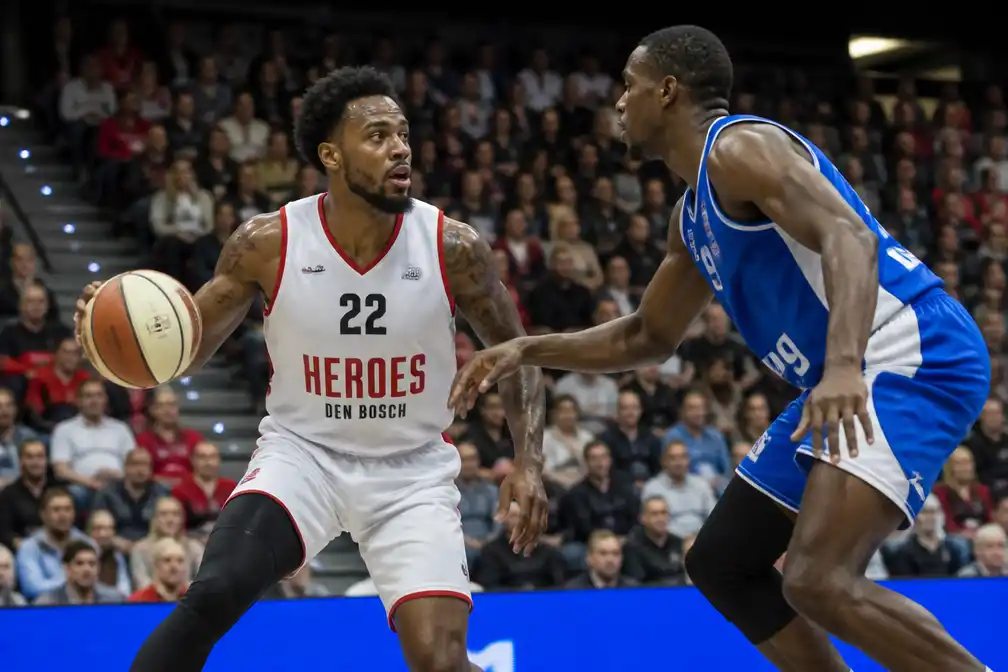 Heroes Den Bosch verslaat Kangoeroes Mechelen met 95-86 en haalt Austin Price terug